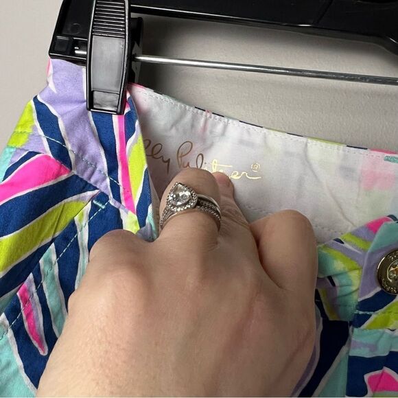 Lilly Pulitzer indigo Sea dreamin multicolored 5” Callahan shorts - Picture 6 of 9
